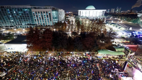 이코노미스트 "한국, 올해 심각한 민주주의 위협에서 회복"
