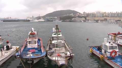 [날씨] 전국 포근함 속 겨울비 조금…대기 질 \'나쁨\'