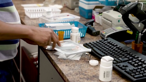 글로벌 제약사들 '관세 압박'에 미국 약값 인하…트럼프 "다음은 보험사"