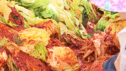 김장 봉사에 연탄 배달까지…세밑 온정의 손길