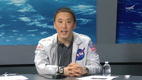 한국계 NASA 우주 비행사 조니 김 "우주에서 김치·쌀밥·김 그리웠다"