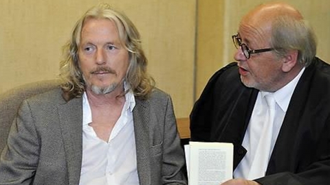 미술품 사기에 AI 악용…챗봇으로 증빙서류 위조 급증