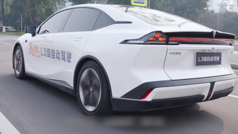 중국, L3 번호판 첫 발급…사망 사고에도 자율주행 가속