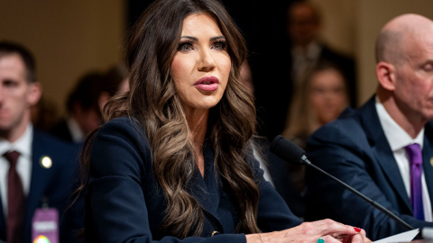 미 국토안보장관 "마두로 물러나야"...베네수엘라에 선명한 경고