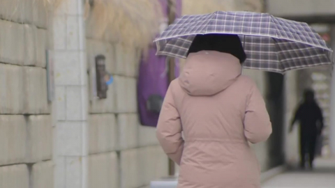 [날씨] 성탄 이브 새벽까지 전국 비…성탄절엔 '강력 한파' 온다