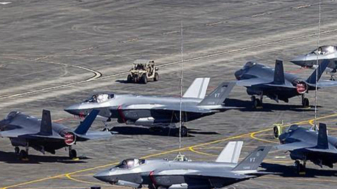 "늘 절반은 못 쓰는 미군 F-35...록히드마틴 유지보수 부실 탓"