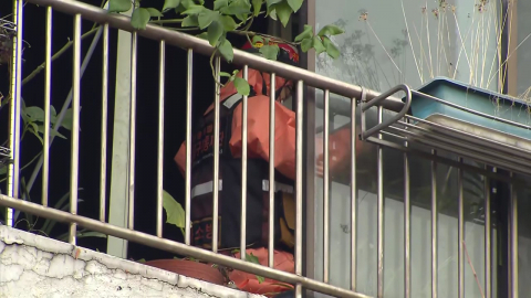 서울 방이동 아파트 화재로 2명 이송…1차 합동감식 마무리