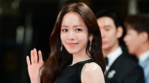 한지민, 성탄절 앞두고 서울대어린이병원에 1억 원 쾌척