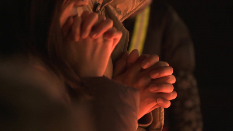 "내년에는 행복하고 따뜻하길"…성탄절 전야 풍경