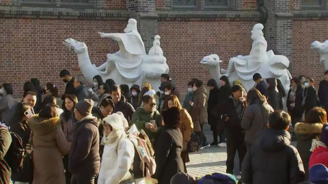 전국 곳곳 성탄 미사·예배…"어려운 이에게 축복을"