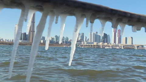 냉동고 한파에 전국 \'꽁꽁\'…한강엔 고드름 \'주렁주렁\'