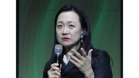 맘다니 취임위 위원 된 [파친코] 이민진 작가 "맘다니 뉴욕시장, 긍정적 변화 촉진할 것"