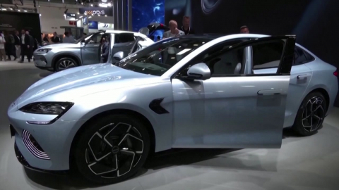 전기차 질주 멈추나…정책 후퇴가 부른 위기