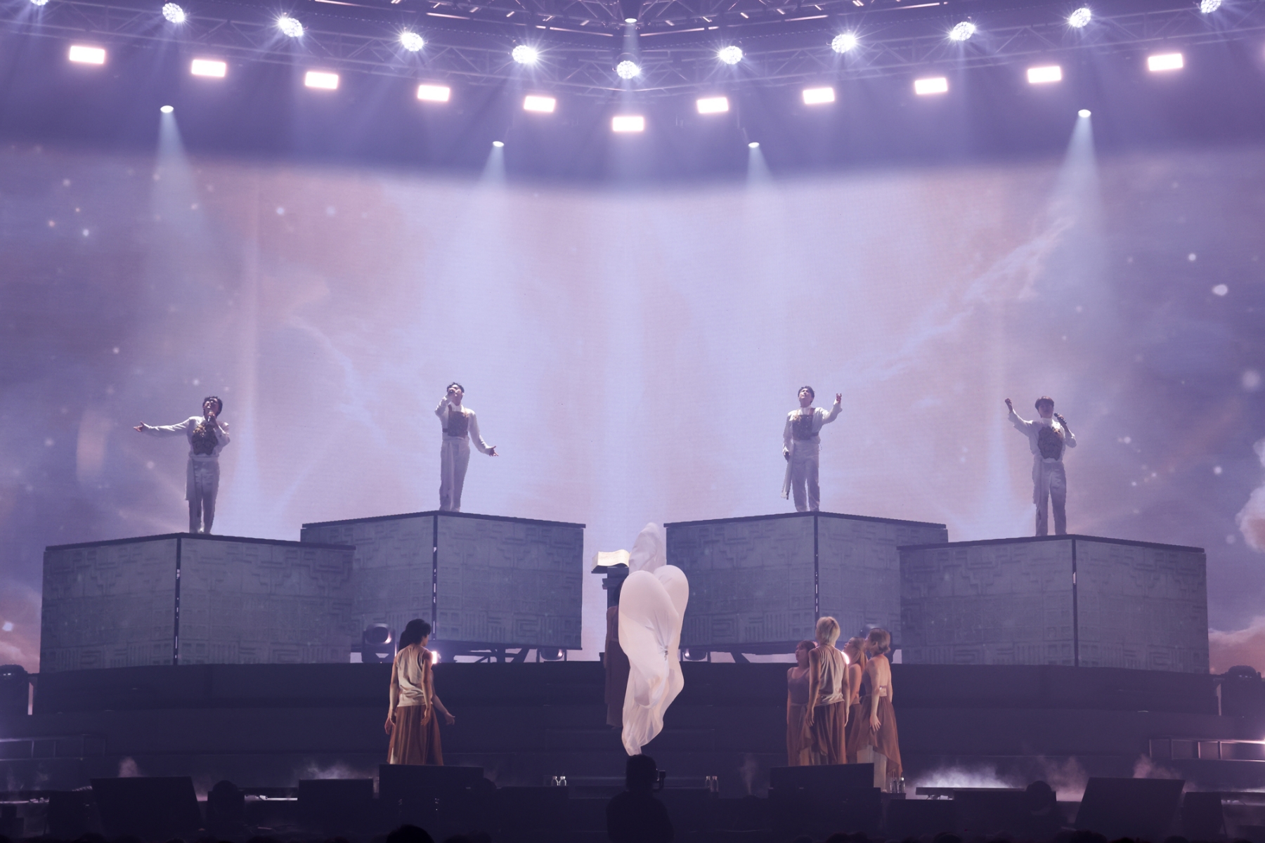 포레스텔라의 새로운 챕터…‘시네마틱 유니버스’ 첫 시도