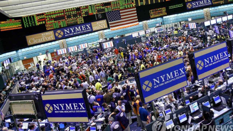 뉴욕 유가 2.4% 급등..."푸틴 관저 드론 공격" 주장 영향