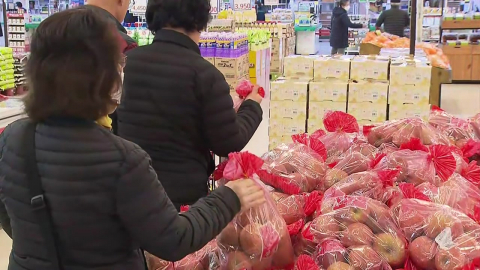 고환율 영향 덮친 소비자물가…넉 달째 2%대 상승