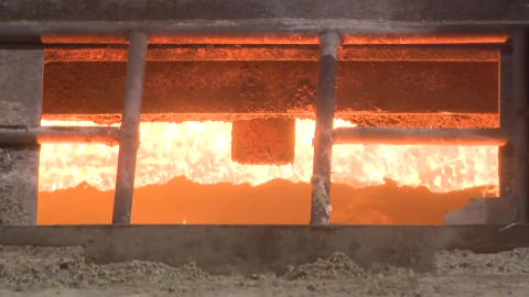 쇳물처럼 뜨거운 출발…지난해 수출 7,097억 달러 ’신기록’