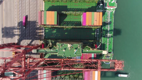 위기 속에서 신기록 쓴 ’수출 성적표’…반도체가 이끌었다