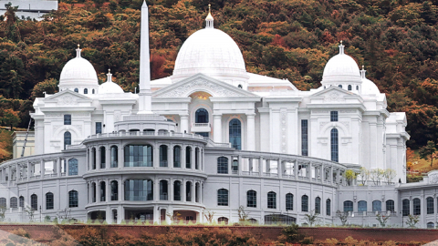 경찰, '통일교 로비 의혹' 전방위 수사…전재수 의원 혐의 입증 주력