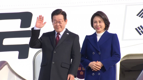 8년여 만에 국빈 방중...내일 시진핑과 정상회담