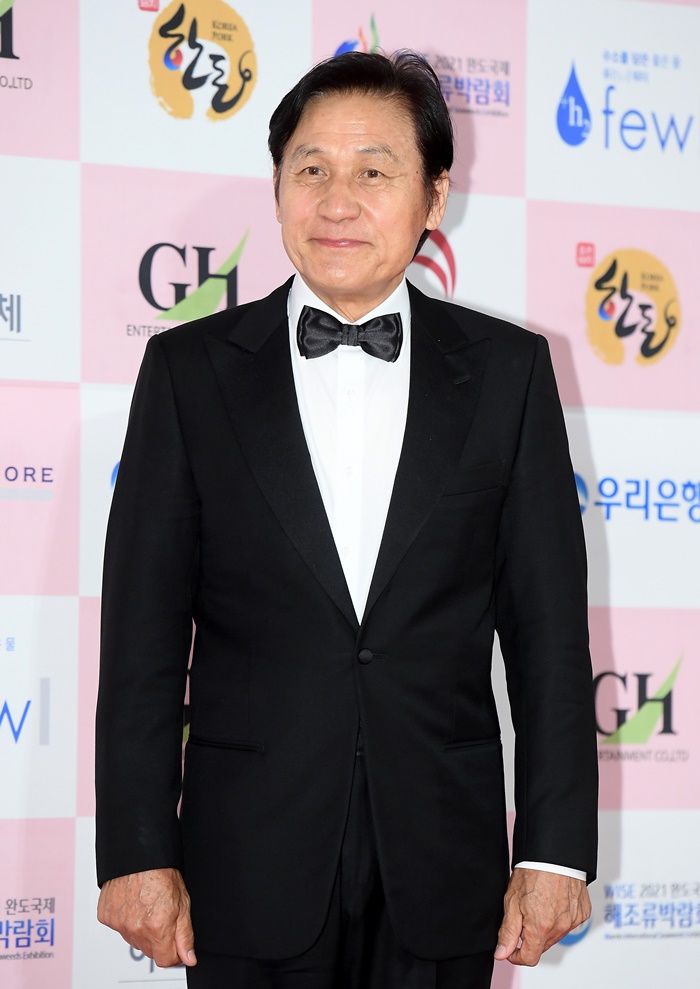 국민배우 안성기, 오늘(5일) 별세…중환자실 입원 6일만