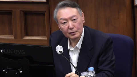 내란 재판, 윤 측 김용현 반대신문…"병력 최소한 투입"