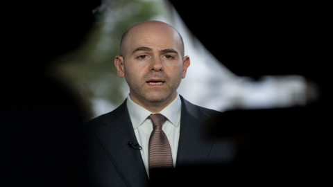 ’친 트럼프’ 마이런 연준 이사 "올해 금리 1%p 내려야"