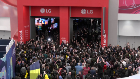 뜨거운 CES 2026…\'깐부\' 정의선·젠슨 황 만났다