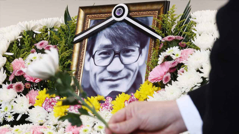 국민배우 안성기’ ’눈물의 영결식’…영원히 잠들다