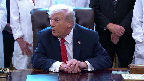 트럼프 ’이름 박기’에 55년 인연 오페라단도 ’결별’ [앵커리포트]