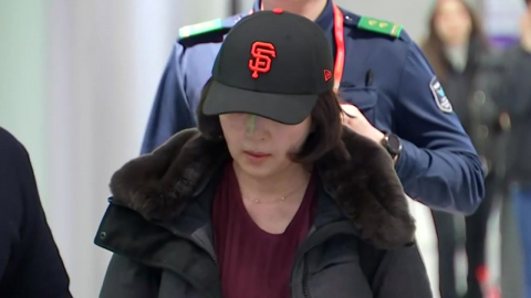 ’11일 만의 귀국’ 김경 심야 조사…"조만간 다시 소환할 것"