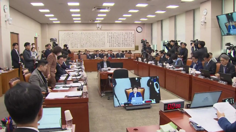 ’2차 종합특검법’ 법사위 통과…민주, 공소청·중수청 ’함구령’