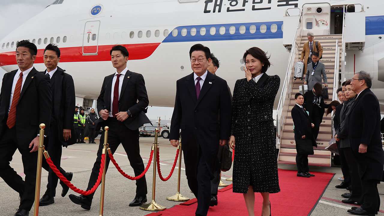 이 대통령, 일본 도착...오후 한일정상회담·공동언론발표