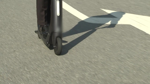 ’무면허 운전 방조’ 전동킥보드 업체 첫 송치…처벌은 ’미약’