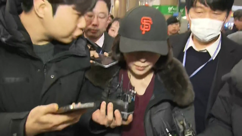 "1억 줄 때 강선우도 함께 있었다"…경찰, 김경 소환 통보