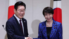 '과거사 문제'서도 의미 있는 성과...한국에 협력적인 일본, 왜...