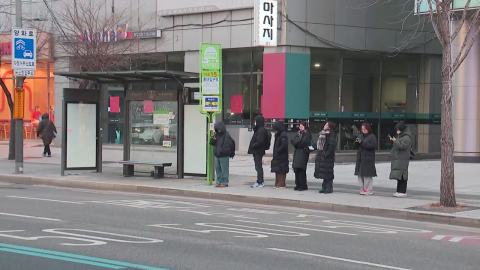 파업 이틀째 지하철로 출근길 시민 몰려…이 시각 여의도역