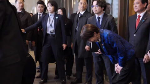 중국, ’90도 인사’ 진정성 의심…한일 ’온도 차이’ 부각