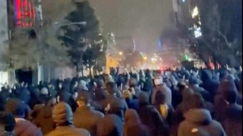 인터넷 끊겨도 터진다…이란 시민들 '이 앱'으로 소통