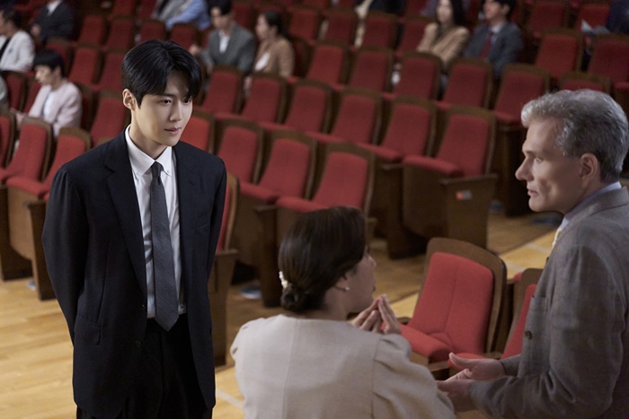 김선호, 로코 남주로 돌아온다…