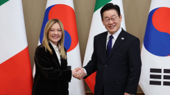 [현장영상+] 이 대통령, 멜로니 총리와 정상회담...첫 유럽 정...