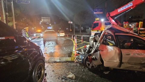 대형 화물차가 차량 7대 추돌…"브레이크 고장"