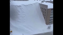 러시아 강타한 \'눈 폭탄\'..."종말이 온 줄 알았다" [지금이뉴스]