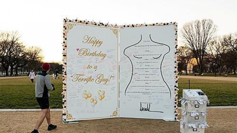 워싱턴DC에 트럼프 ’엡스타인 생축 외설편지’ 설치미술