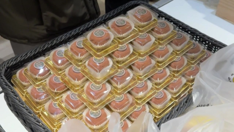 "쫀득함에 빠졌다"…원재료까지 뒤흔드는 ’두쫀쿠’ 인기