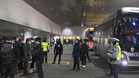 캄보디아 한국인 범죄 피의자 73명 국내 송환…이 시각 공항