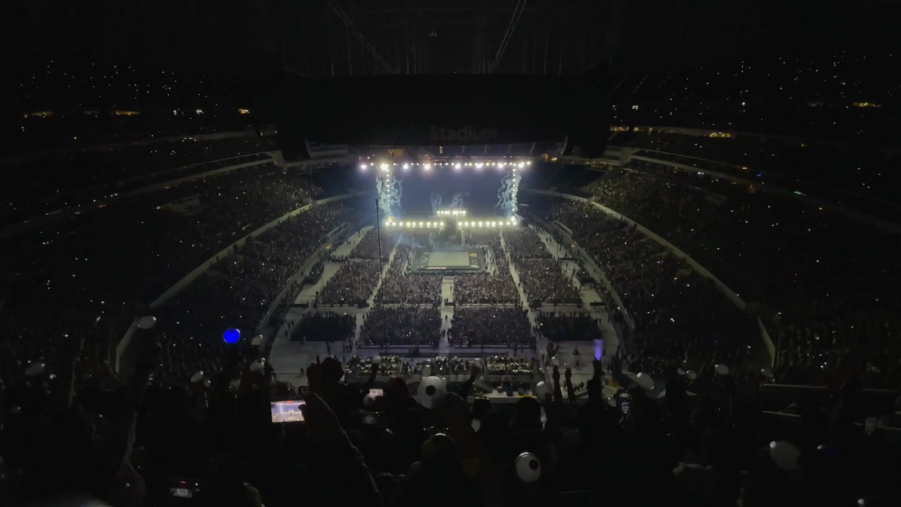 BTS 월드투어 예매에 ’들썩’...고가 티켓·자리 논란도