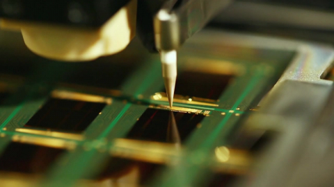 '수출 효자' 반도체의 역습…스마트폰·가전 다 오른다