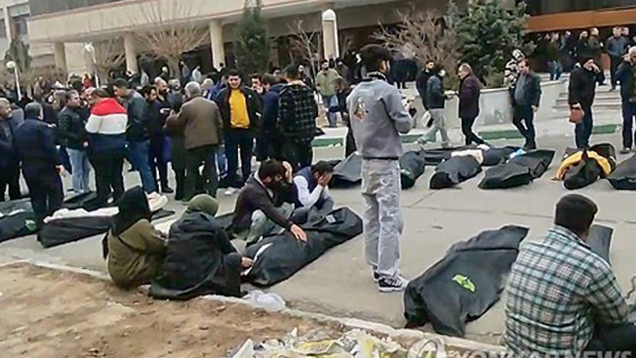 타임 "이란 시위 사망자 3만 명 달할 수도"