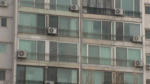 다가오는 ’중과세 부활’에…다주택자, 팔까 버틸까